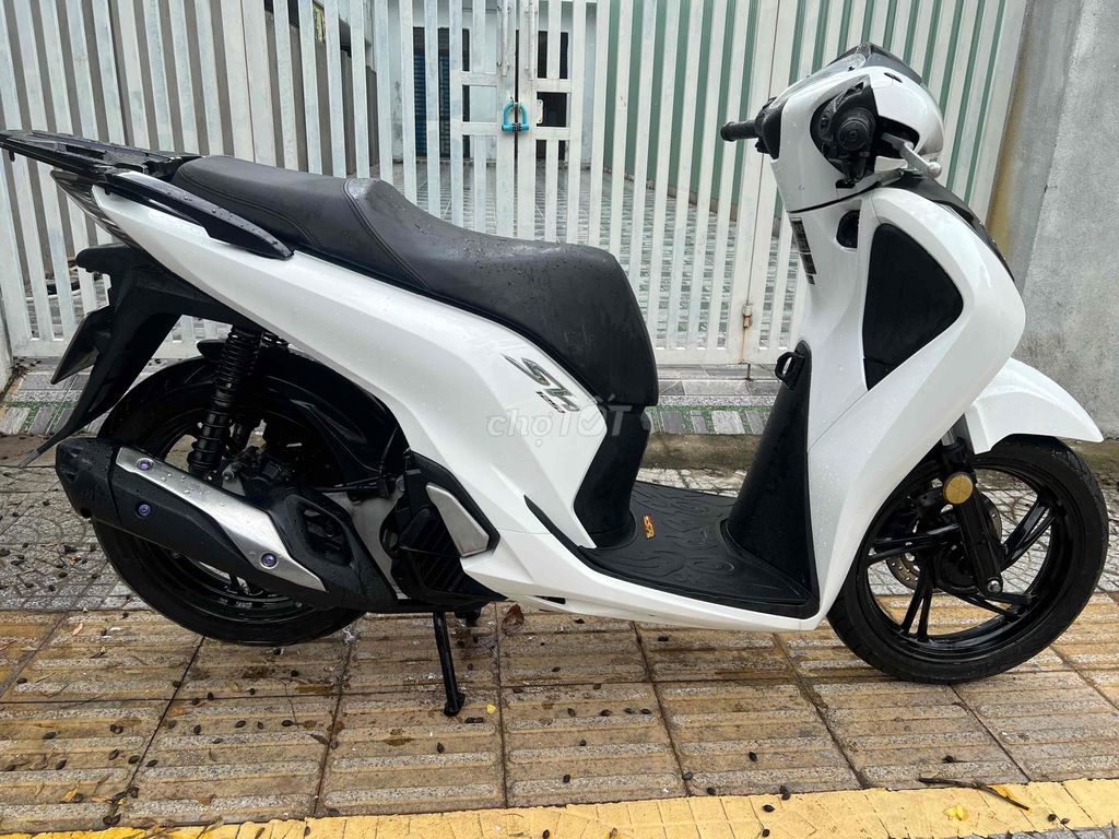 Фото 3: Honda SH 125 CBS Белый