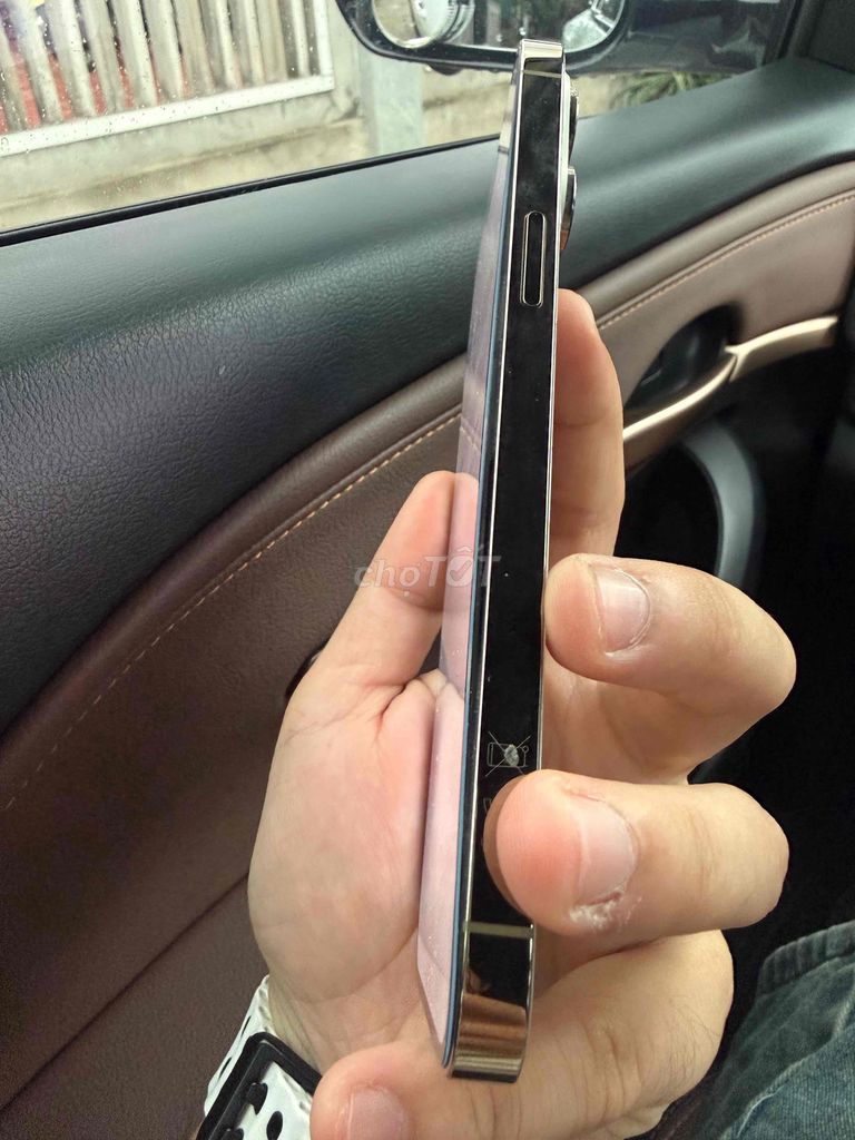 Быстрая продажа 14PRM 128GB, код ZD, оригинал 100%, треснула задняя крышка