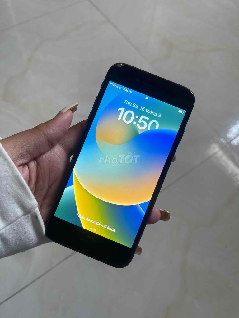 Apple iPhone 8 64GB черный 74%