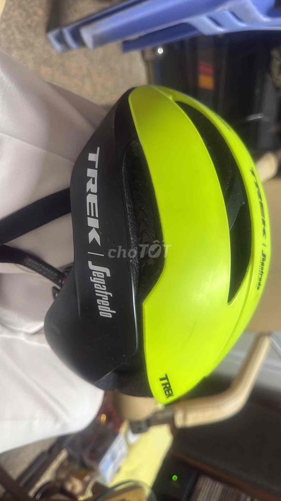 Велосипедный шлем Trek Segafredo неоново-желтый