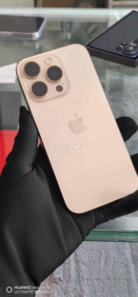 Apple iPhone 16 Pro 128GB Золотой 93%