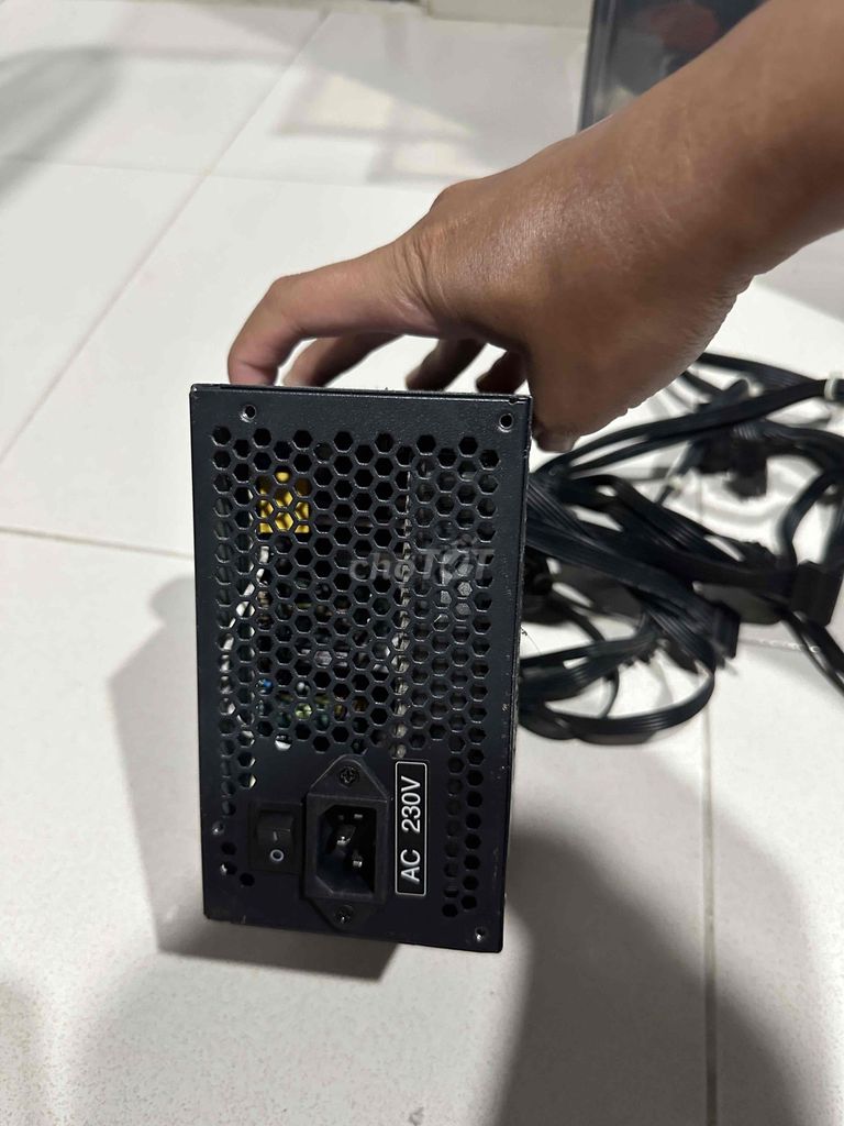 Фото 2: Источник AEROCOOL UNITED 500W 80PLUS