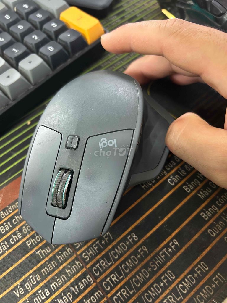 Фото 3: Мышь Logitech MX Master 2S серая