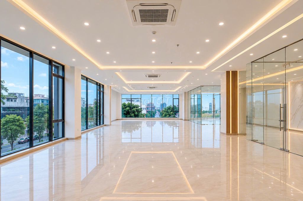 Фото 2: ЗДАНИЕ 1400M2, НЕДАВНО СДАН В ЭКСПЛУАТАЦИЮ, ФАСАД THẠNH MỸ LỢI, РАЙОН 2