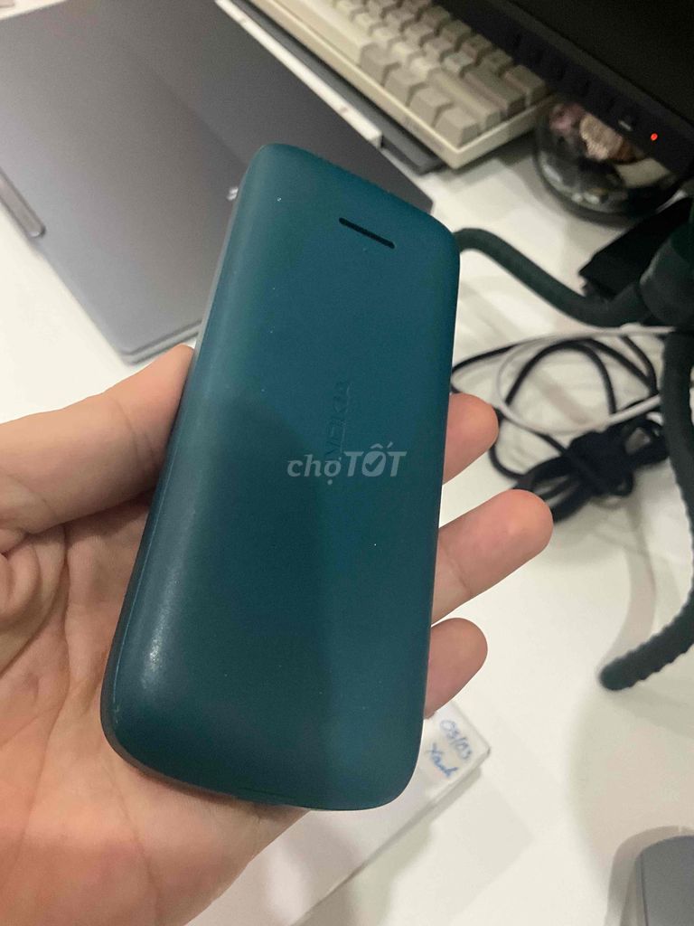 Фото 2: Nokia 215 4G синий, кнопочный телефон