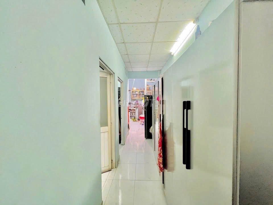 Фото 2: 💥Продаётся дом с антресолью, заезжай и живи сразу, площадь 59 м², рядом с рынком Бап, 735 миллионов.