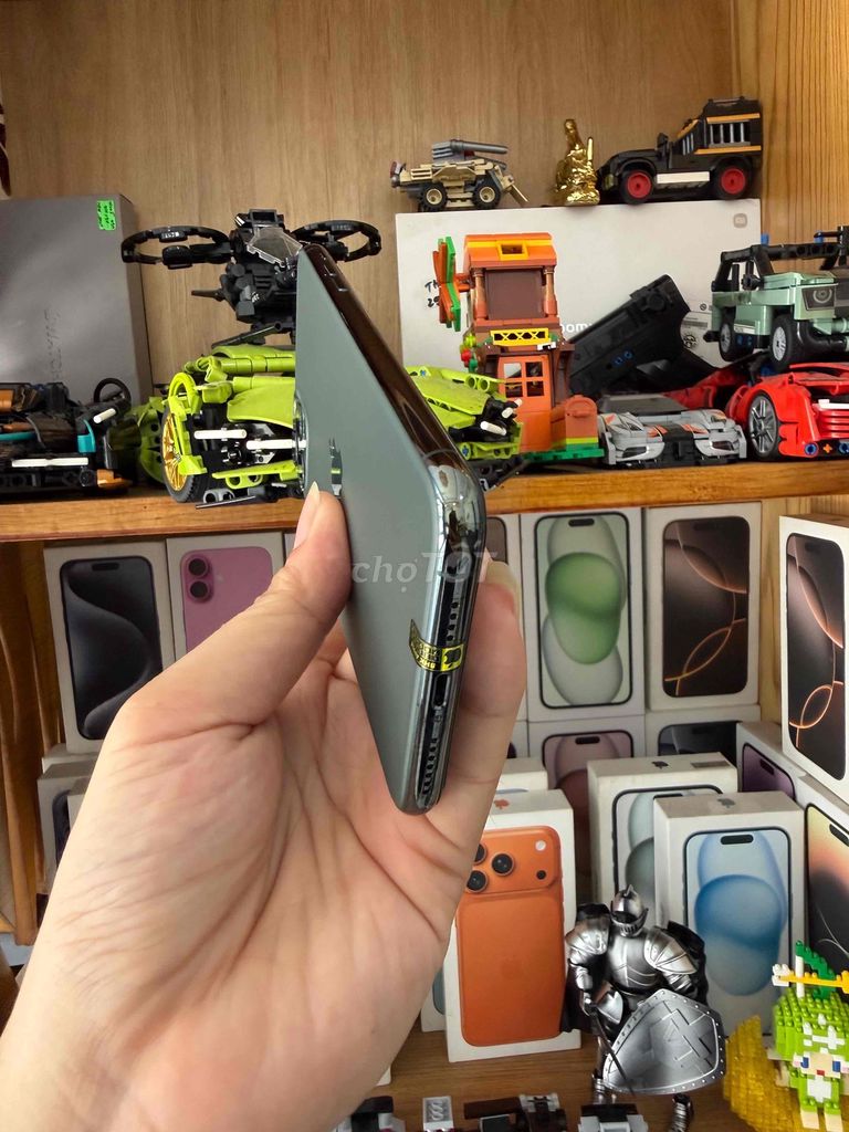 Фото 3: Apple iPhone 11 Pro Max 256GB зеленый 99%