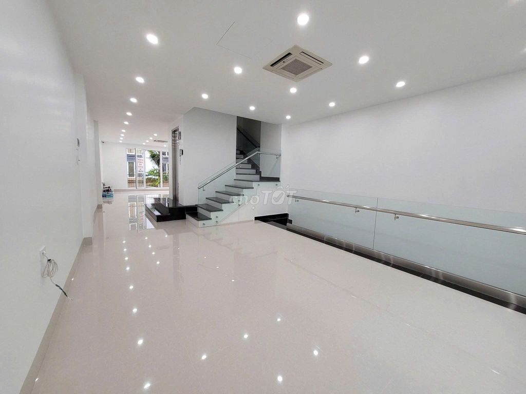 Фото 3: СУПЕР НОВЫЙ ДОМ – 329C Nguyễn Trọng Tuyển, P.1, Q.TB.