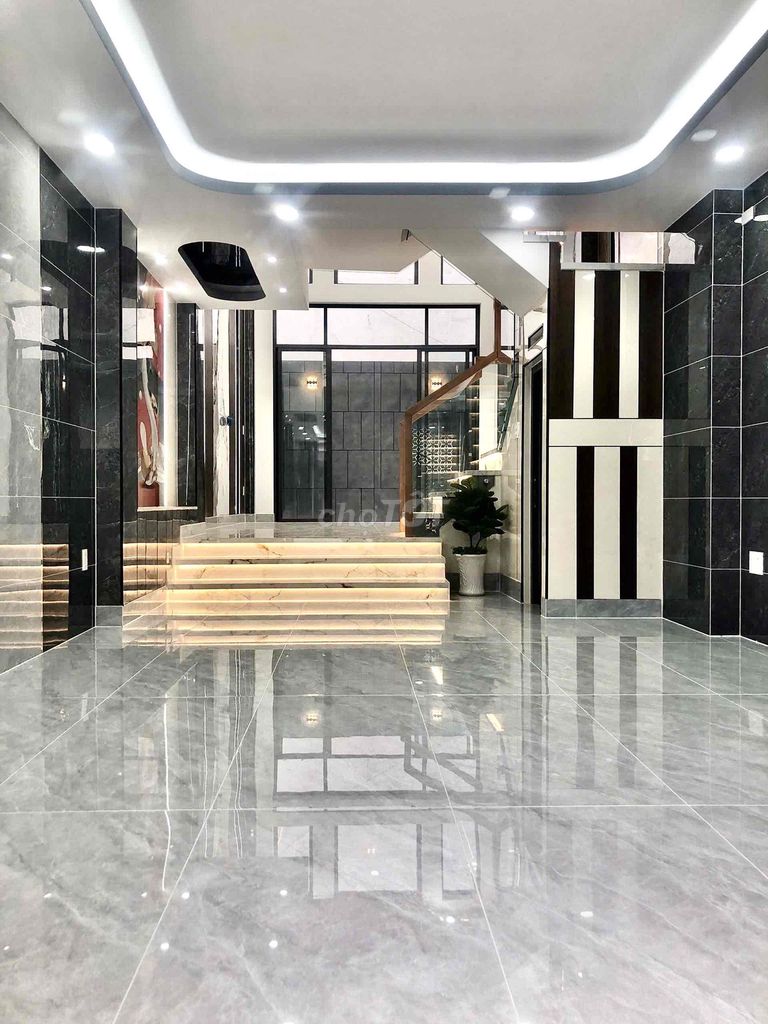 Дом 4x14, 1 этаж, 1 антресоль, 3 этажа, 4 спальни/5 санузлов, улица 26/3, BHH, Биньтан
