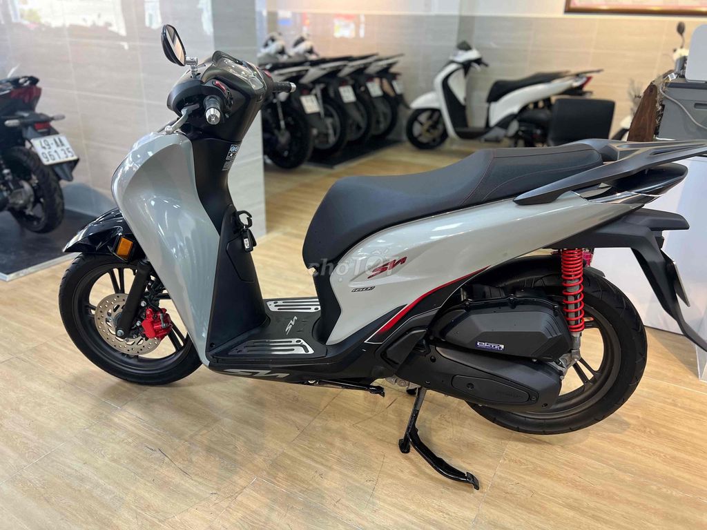 Фото 2: SH 160 ABS 2023 ❇️Đồng Moto Đà Lạt❇️