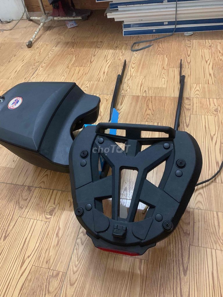 Запчасти Givi Exiter цвет 150