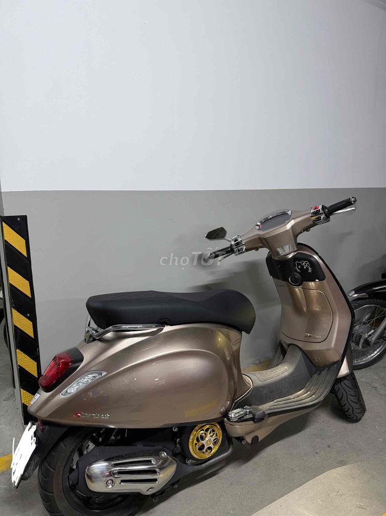 Фото 2: Piaggio Vespa