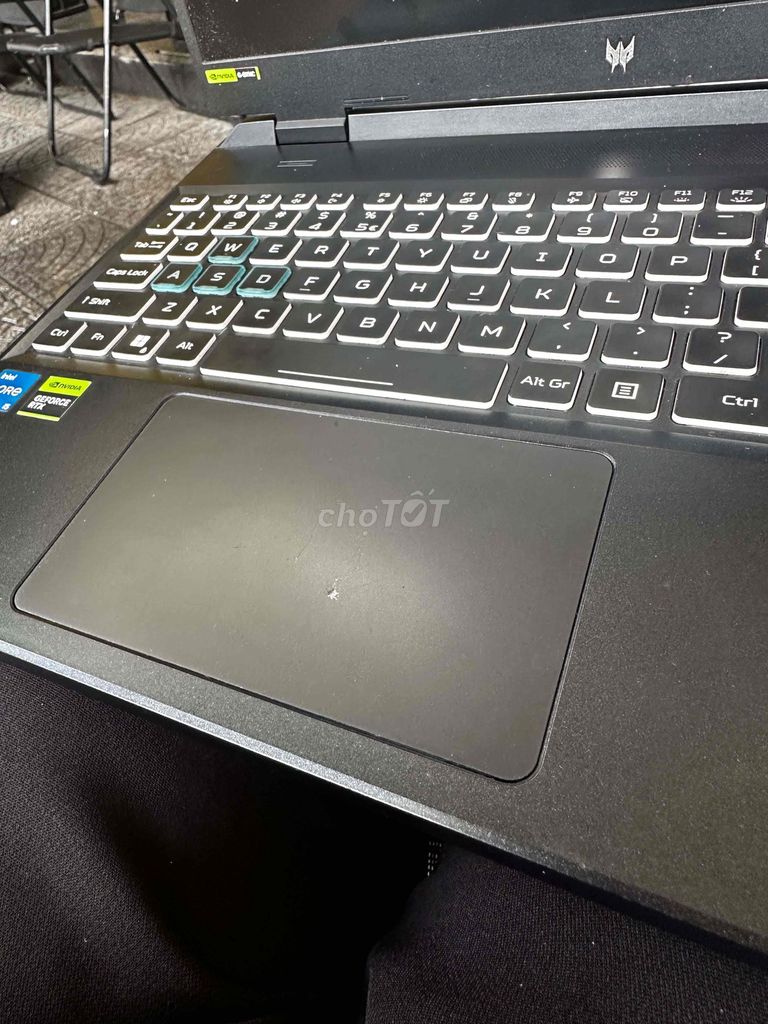 Фото 3: Acer Predator Helios Neo