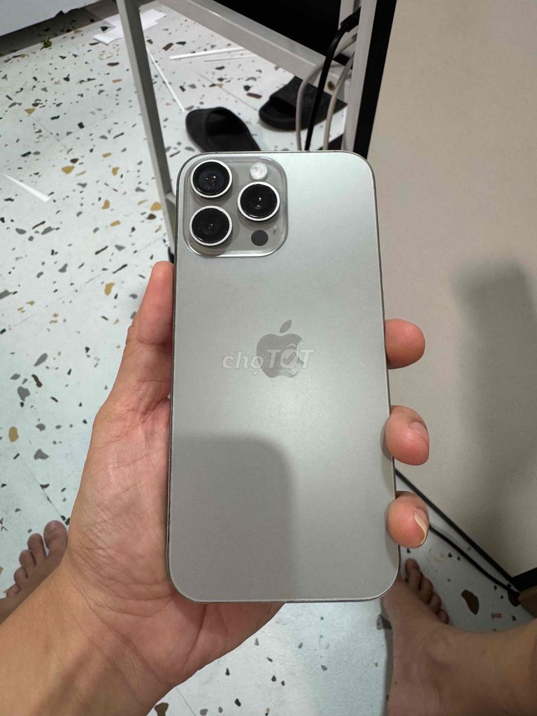 Apple iPhone 16 Pro Max 256GB Silver 97%