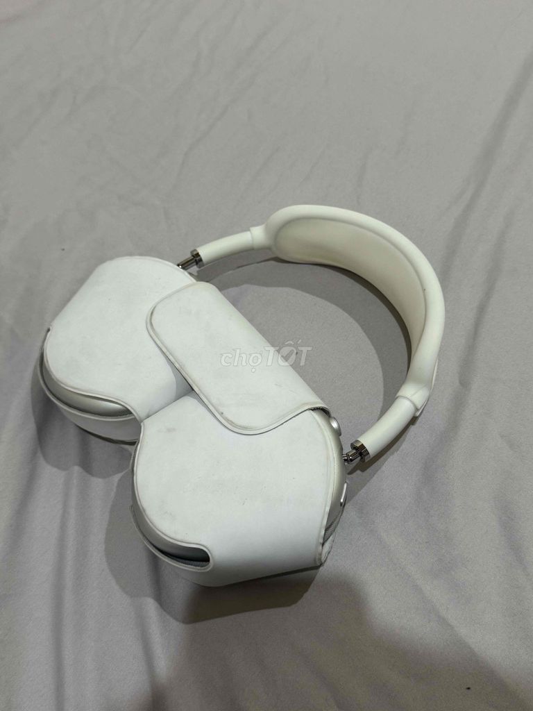 Фото 3: Наушники Apple AirPods Max серебристые с шумоподавлением
