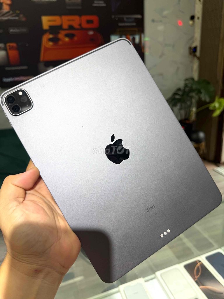 Клавиатура iPad Pro 11 дюймов 128GB Wi-Fi Серый Б/У
