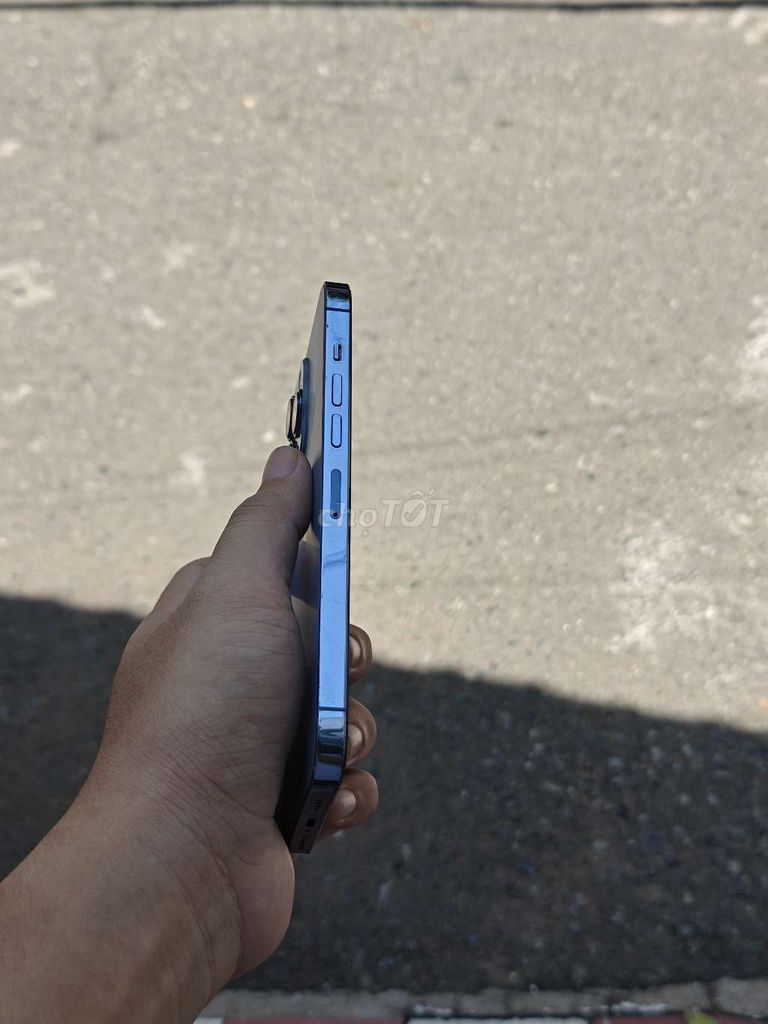 Фото 2: Apple iPhone 13 Pro Max 128GB синий, заменен экран