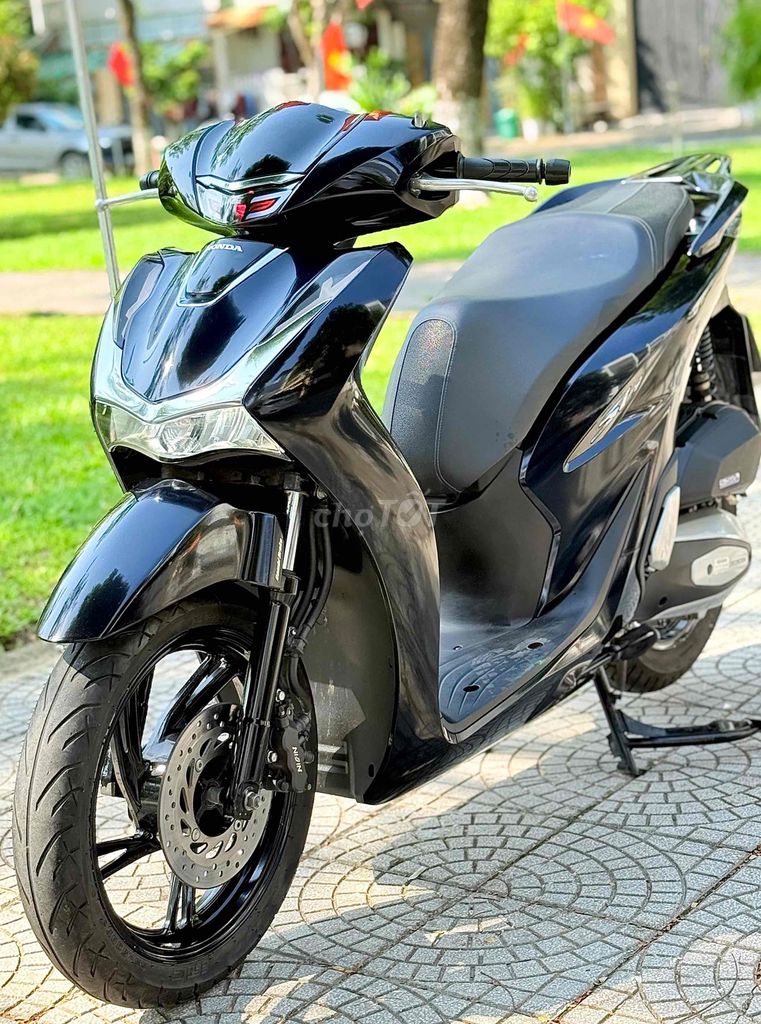 Фото 2: Honda SH 125 2023 Черный