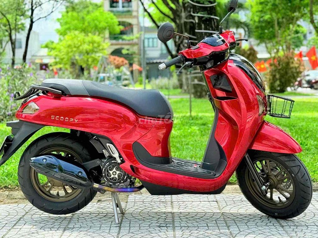 Honda Scoopy 2025 красный