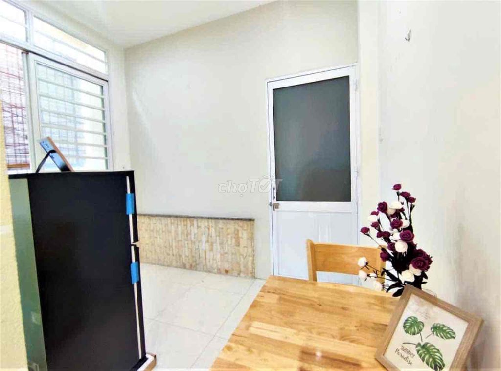 Фото 3: 🔥Etown Cộng Hoà — квартира с 1 спальней, отдельной кухней, 2 балкона, новый лифт