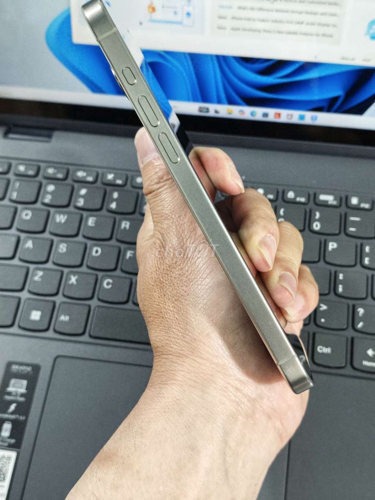 Фото 2: Apple iPhone 15 Pro Max 256GB Mỹ 99% bán hay GL
