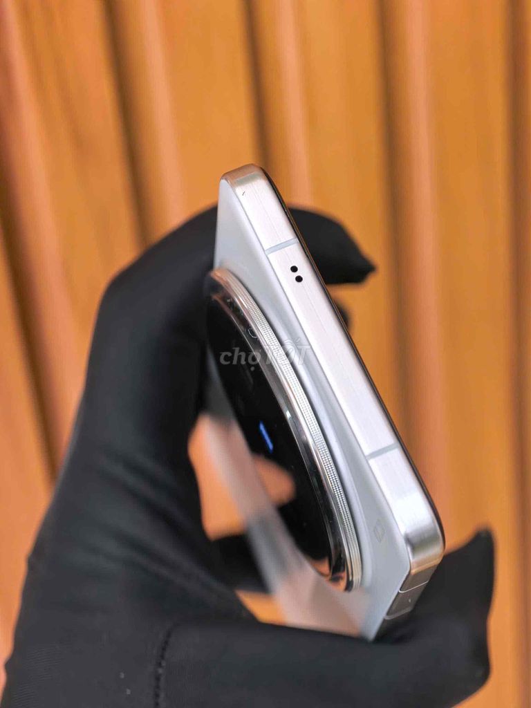 Фото 3: Vivo X200 Pro 12GB/256GB Silver