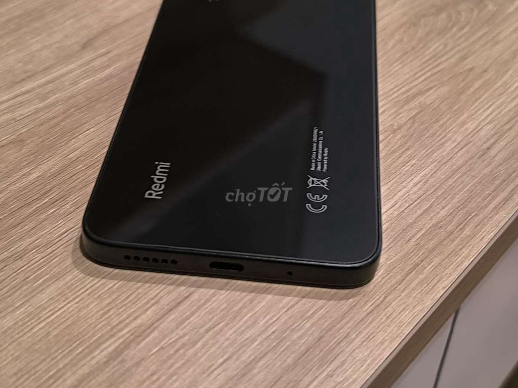 Фото 3: Xiaomi Redmi 12 256GB черный