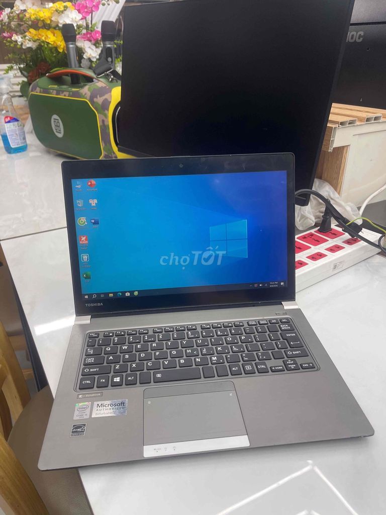 Toshiba i5-5300U 8GB/128GB Сенсорный Офисный