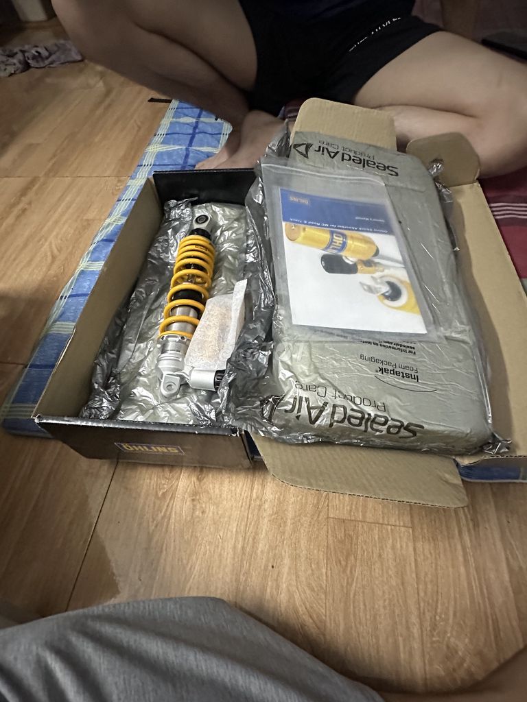 Амортизаторы Ohlins премиум золото-серебро