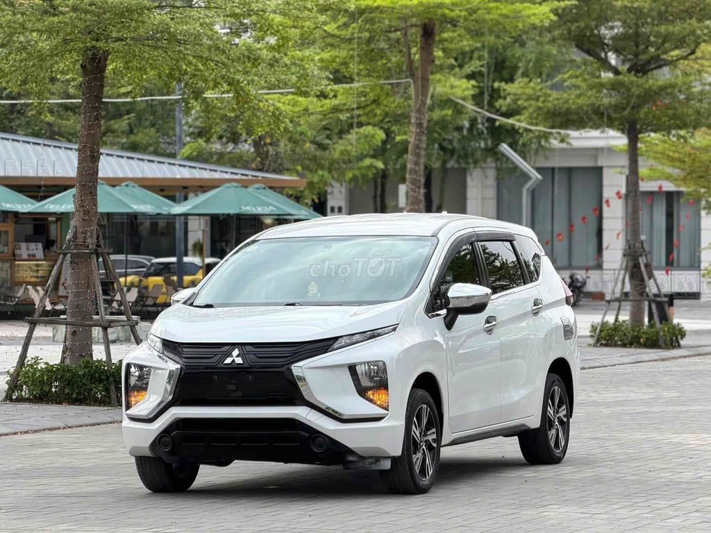 Mitsubishi Xpander MT 2024, белый, 33 000 км