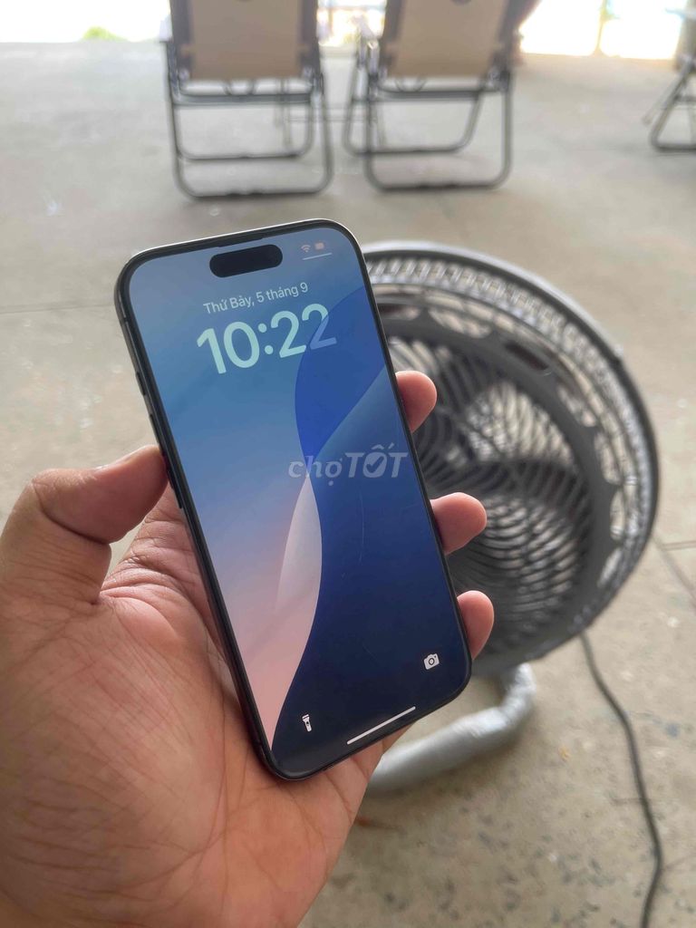 Фото 3: Apple iPhone 15 Pro 128GB Đen Lock