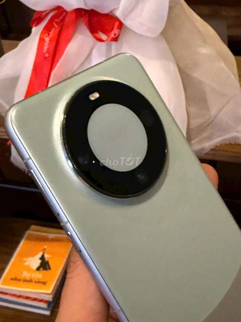 Фото 2: Huawei Mate 60 12GB/512GB Серый