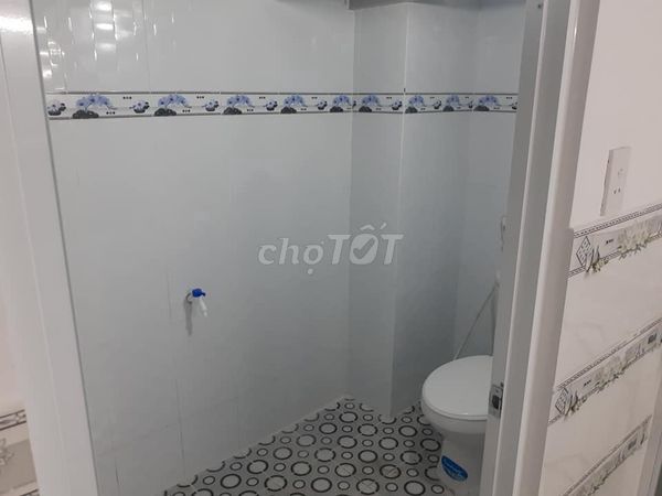 Фото 3: Комната 30 м² недорого, безопасно, много удобств, рядом с рынком, свободный график,..