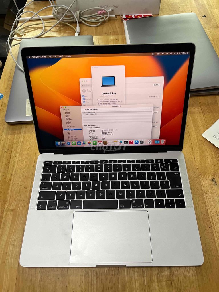 Apple MacBook Pro 2017 i5 13 дюймов 16GB/256GB Серебристый