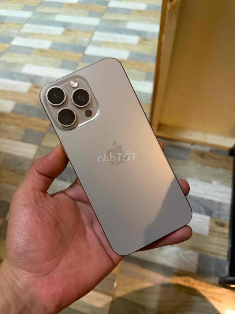 Apple iPhone 15 Pro Max 256GB Titan 89%