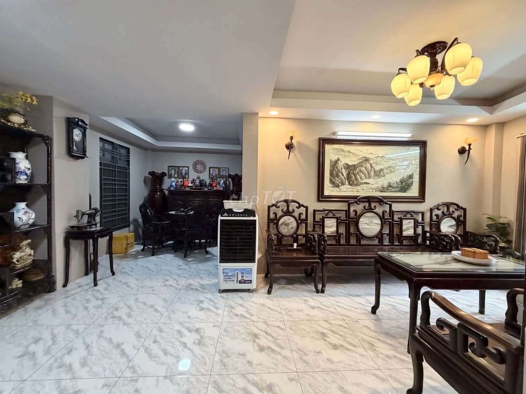 Фото 2: Bán nhà Dương Quảng Hàm 64m2 5 tầng 5PN kinh doanh tốt