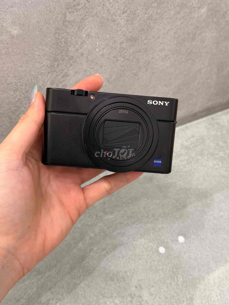 Фотоаппарат Sony RX100 Mark VII Черный Б/У