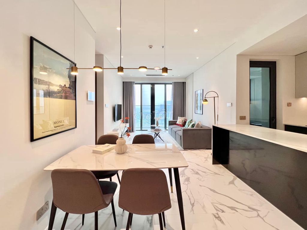 Госпожа Фыонг продает квартиру Sun Ponte Residence 2 спальни, цена 2,8 млрд, с полной меблировкой