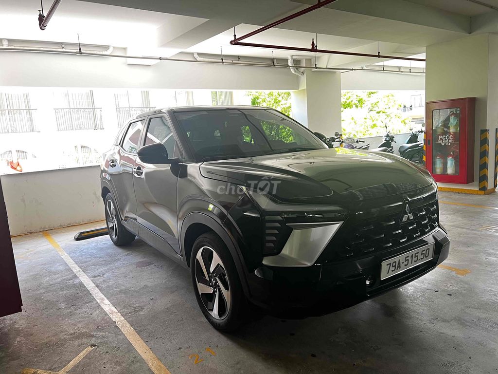 Фото 2: Mitsubishi XFORCE Premium 2024 Черный 40.000 км