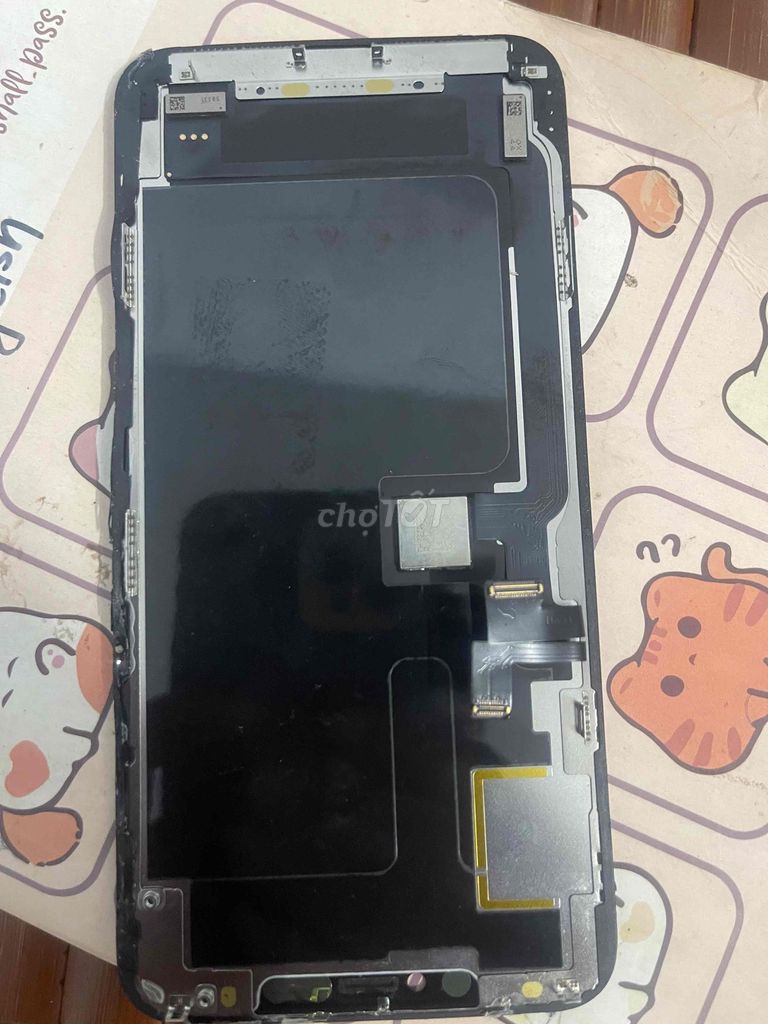 Фото 2: Экран iPhone черный