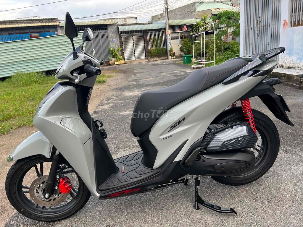 Фото 3: Honda SH160i ABS 2000 km серый цемент