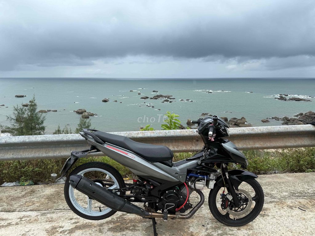 Yamaha Exciter 150 Серый черный радиатор RDT ECU Redleo