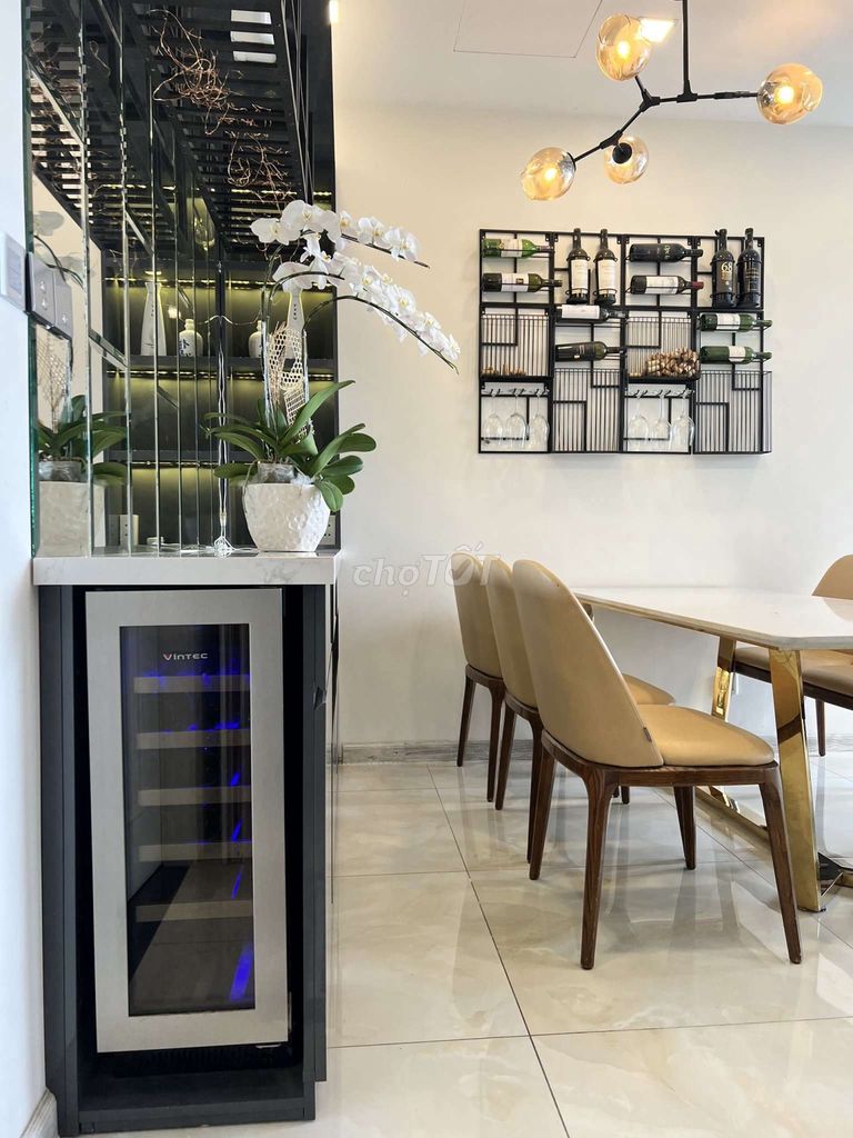 Фото 2: Сдается квартира в районе 1. Vinhomes Golden River Ba Son, 2 спальни