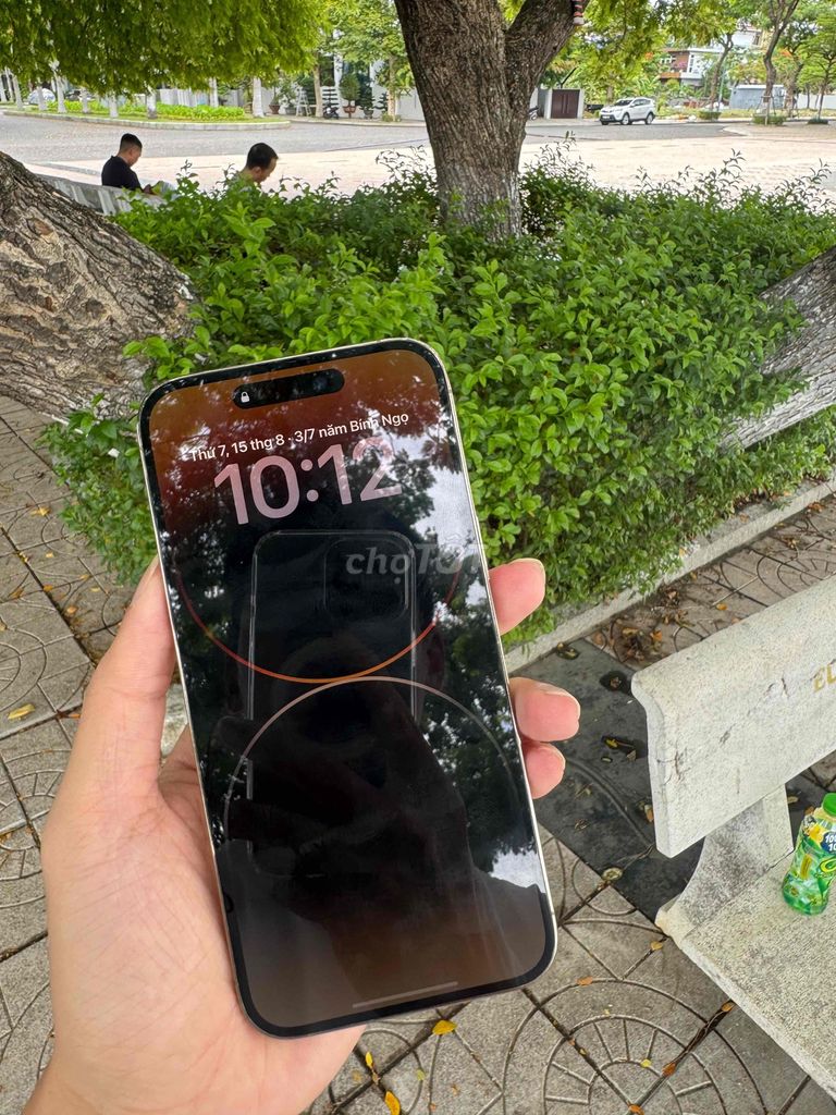 Фото 2: Apple iPhone 14 Pro Max 256GB золотой 84%