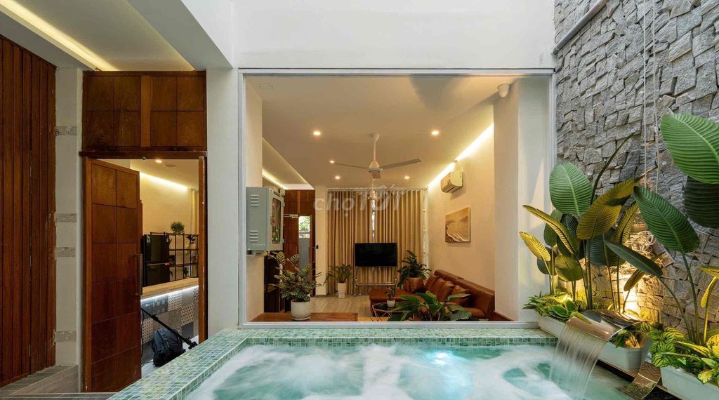 Cho thuê villa Trần Văn Dư 6PN có hồ bơi gần biển Mỹ Khê