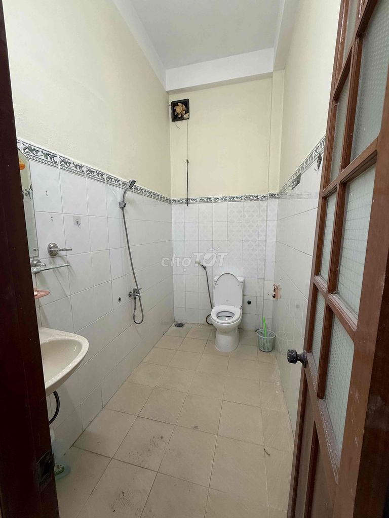 Фото 3: Сдается комната в аренду в 500м от университета, тихо, чисто, для женщин