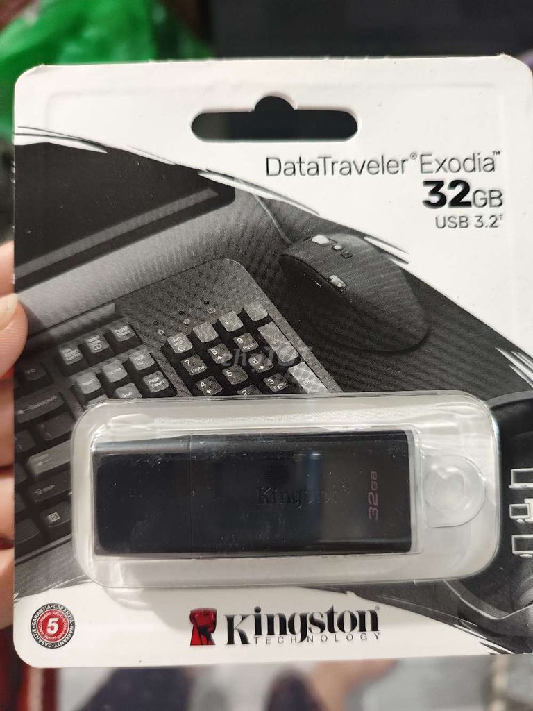 USB Kingston 32GB USB 3.2 черный