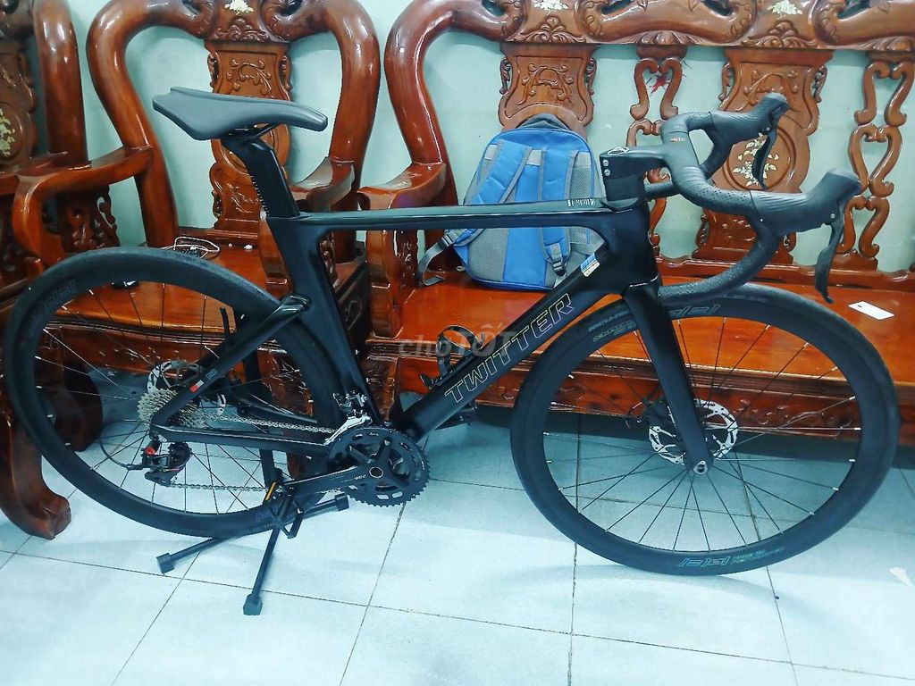 Шоссейный велосипед Twitter R12 Carbon Black 50, новый 99%