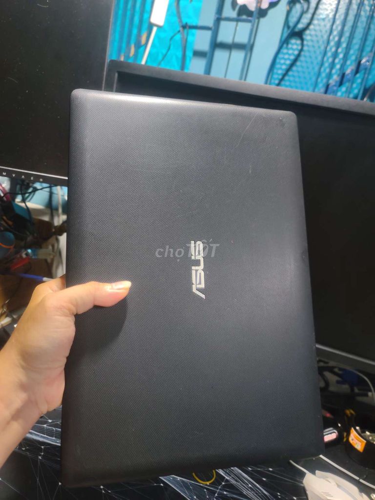 ASUS X450LA i3-4030U 14 inch 6GB/120GB SSD