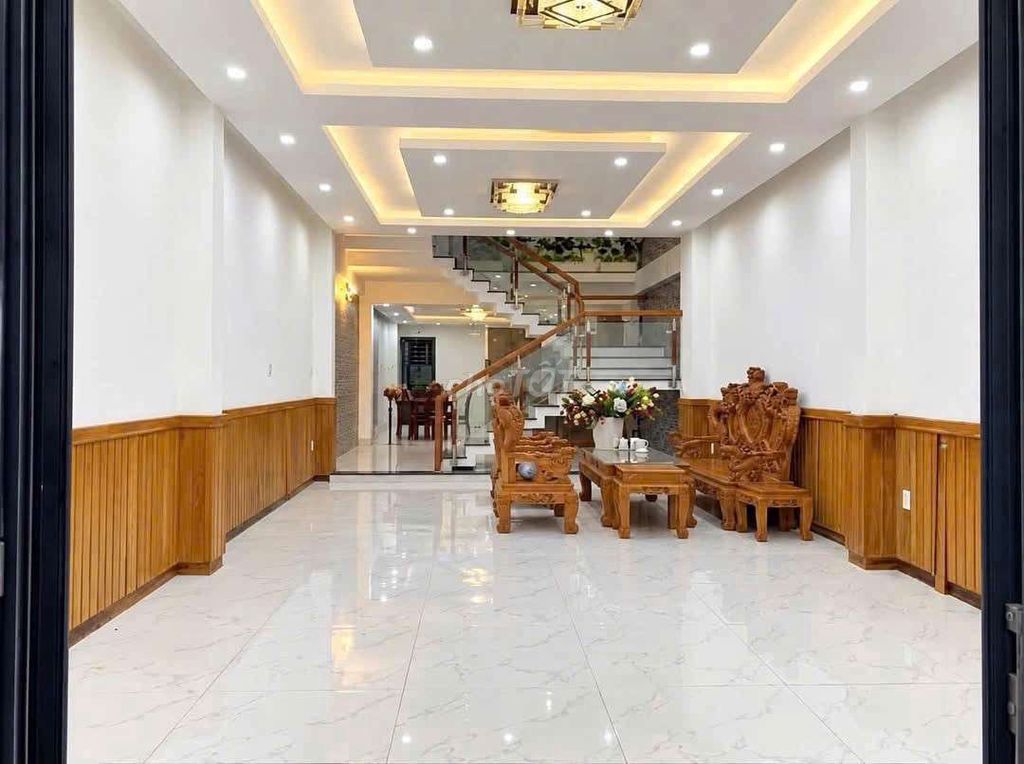 💥🏡СДАЁТСЯ АРЕНДА 3-ЭТАЖНЫЙ ДОМ С ФАСАДОМ НА УЛИЦУ: ДОАН КХУЭ - РАЙОН НАМ ВЬЕТ А